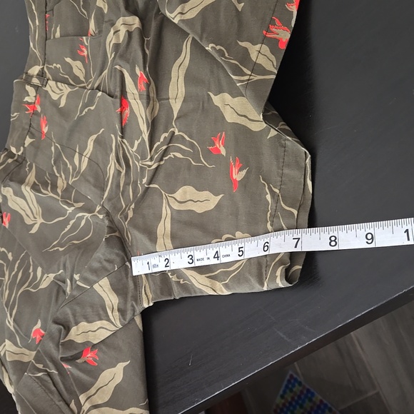 rag & bone Jackson Shorts Olive Green Bird Fauna Pleat Front Pockets Size 28 - Picture 14 of 14